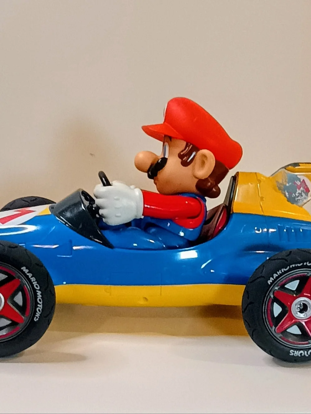 Nintendo Mario Kart Blue and Red Rc Car